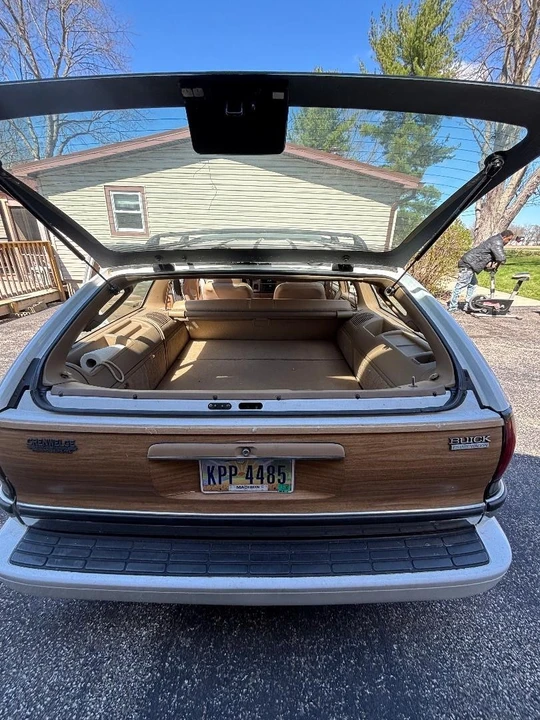 1996 Buick Roadmaster - Image 12 of 16