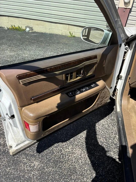 1996 Buick Roadmaster - Image 6 of 16