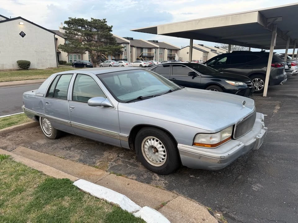 1996 Buick Roadmaster - Image 5 of 10