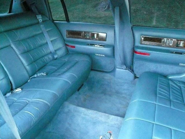 1996 Cadillac Fleetwood - Image 4 of 5