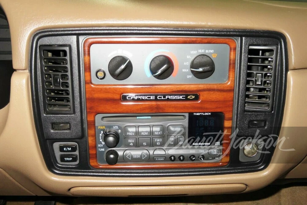 1996 Chevrolet Caprice - Image 6 of 12