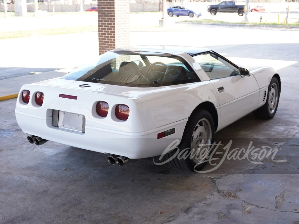 1996 Chevrolet Corvette C4 - Image 2 of 31