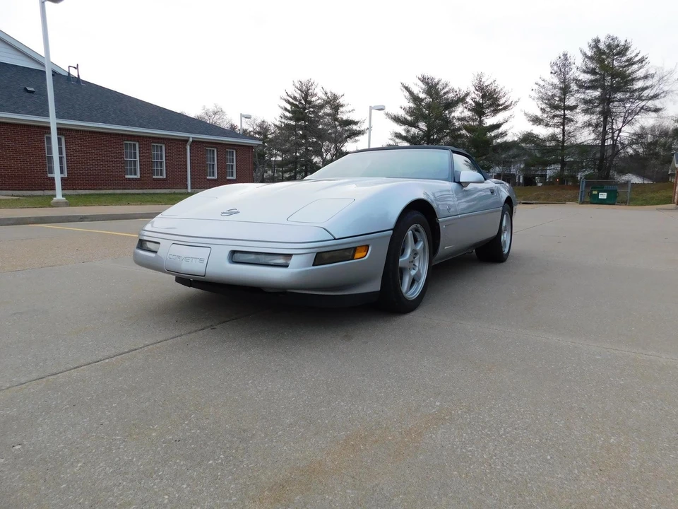 1996 Chevrolet Corvette C4 - Image 19 of 21