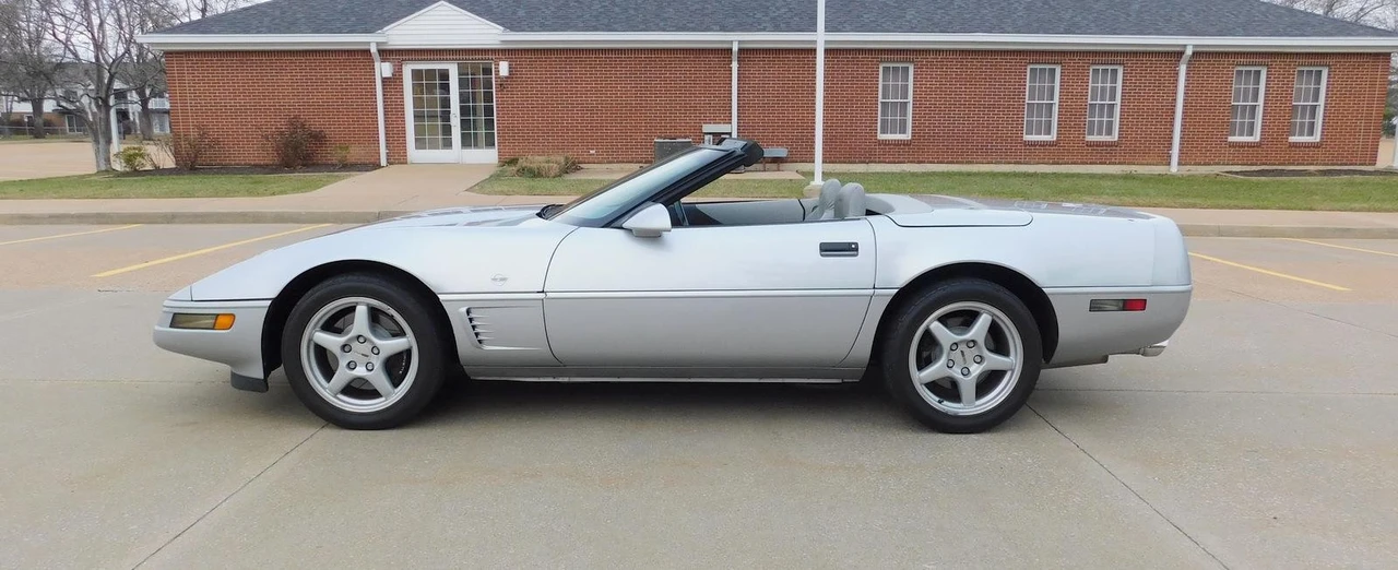 1996 Chevrolet Corvette C4 - Image 2 of 21
