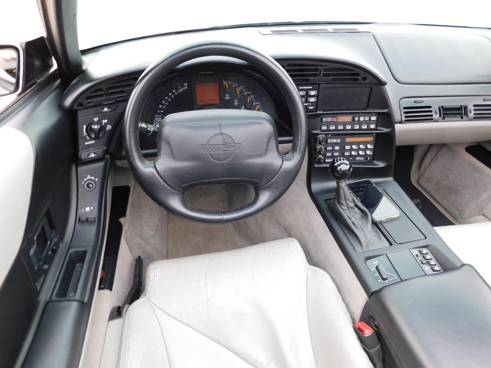 1996 Chevrolet Corvette C4 - Image 14 of 21