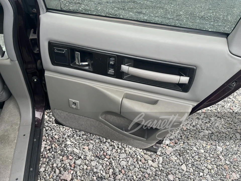 1996 Chevrolet Impala 7th Gen - Image 18 of 31