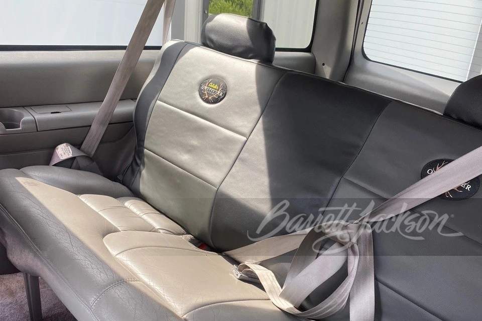 1996 Chevrolet Tahoe 1st Gen - Image 9 of 15