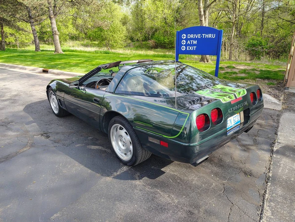 1996 Chevrolet Corvette C4 - Image 2 of 9