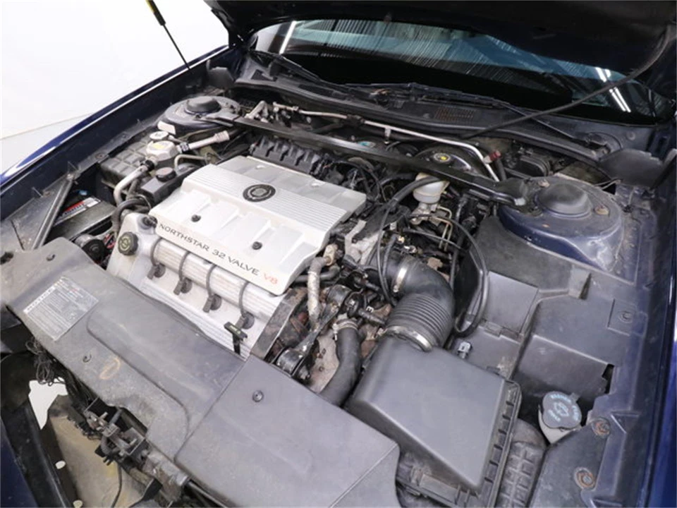 1996 Cadillac DeVille 7th Gen - Image 27 of 31