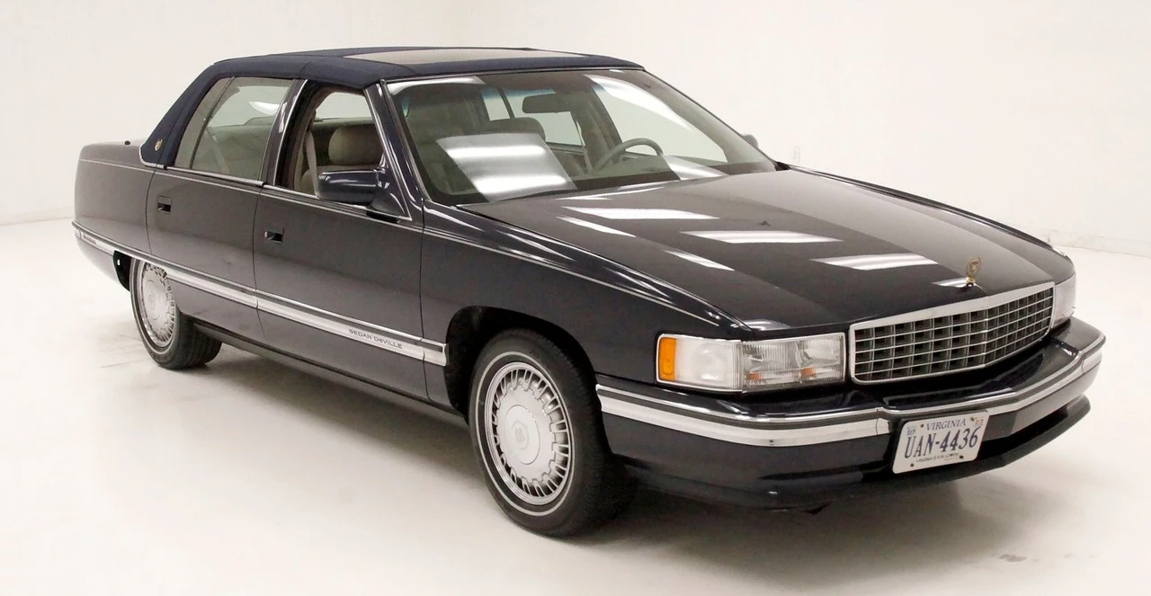 1996 Cadillac DeVille 8th Gen - Image 6 of 12