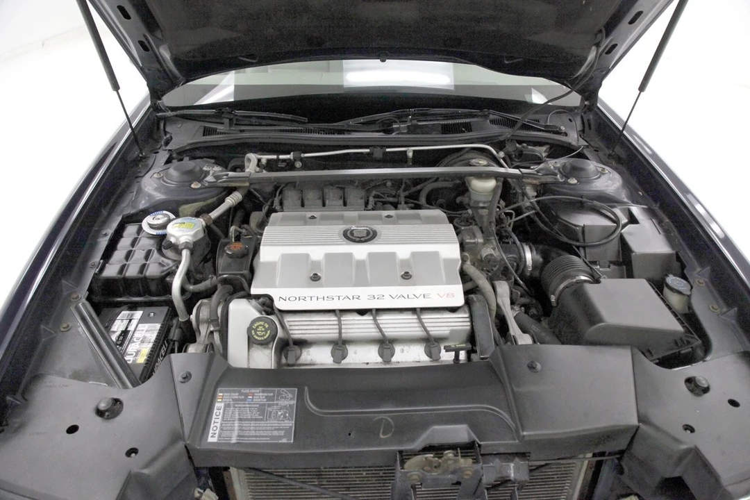 1996 Cadillac DeVille 8th Gen - Image 9 of 12