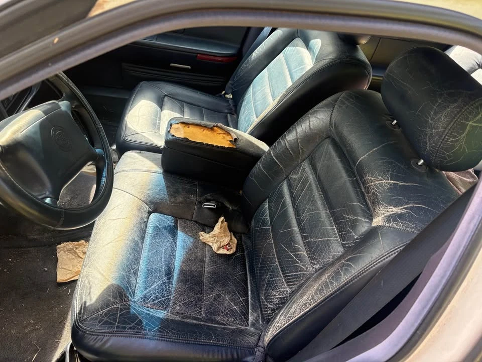1996 Cadillac DeVille 7th Gen - Image 10 of 11