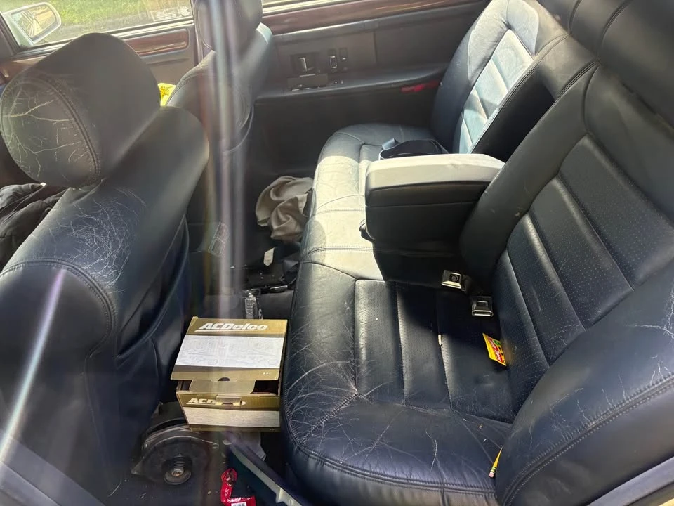 1996 Cadillac DeVille 7th Gen - Image 7 of 11