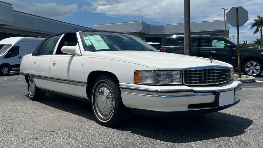 1996 Cadillac DeVille 7th Gen - Image 3 of 23