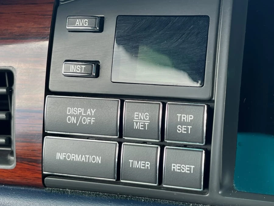 1996 Cadillac DeVille 7th Gen - Image 12 of 23