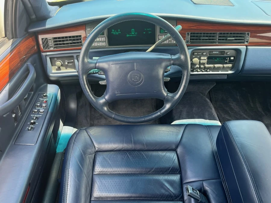 1996 Cadillac DeVille 7th Gen - Image 22 of 23