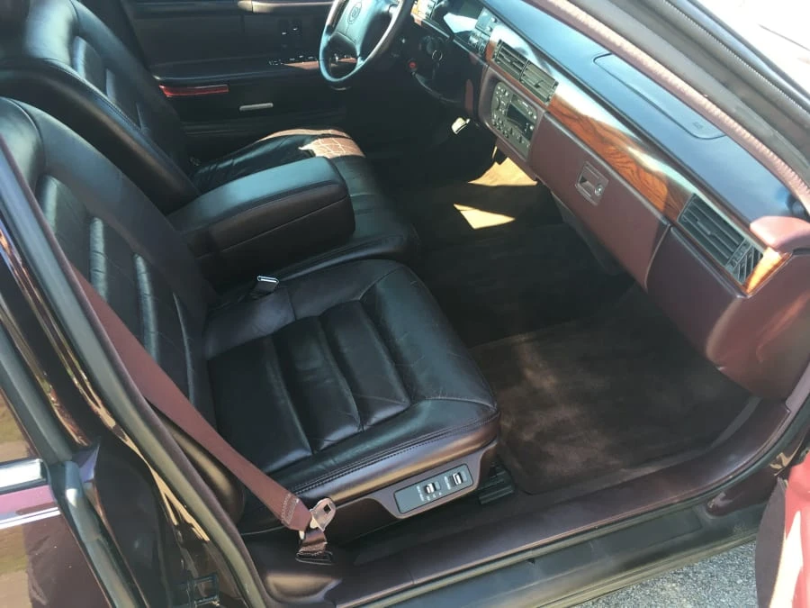 1996 Cadillac DeVille 7th Gen - Image 3 of 7