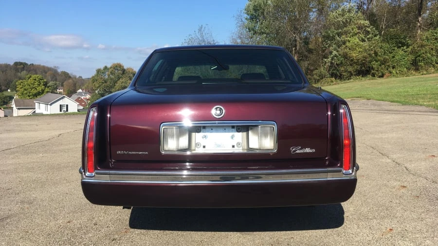 1996 Cadillac DeVille 7th Gen - Image 6 of 7