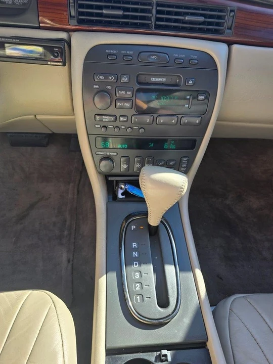 1996 Cadillac Eldorado 12th Gen - Image 10 of 21