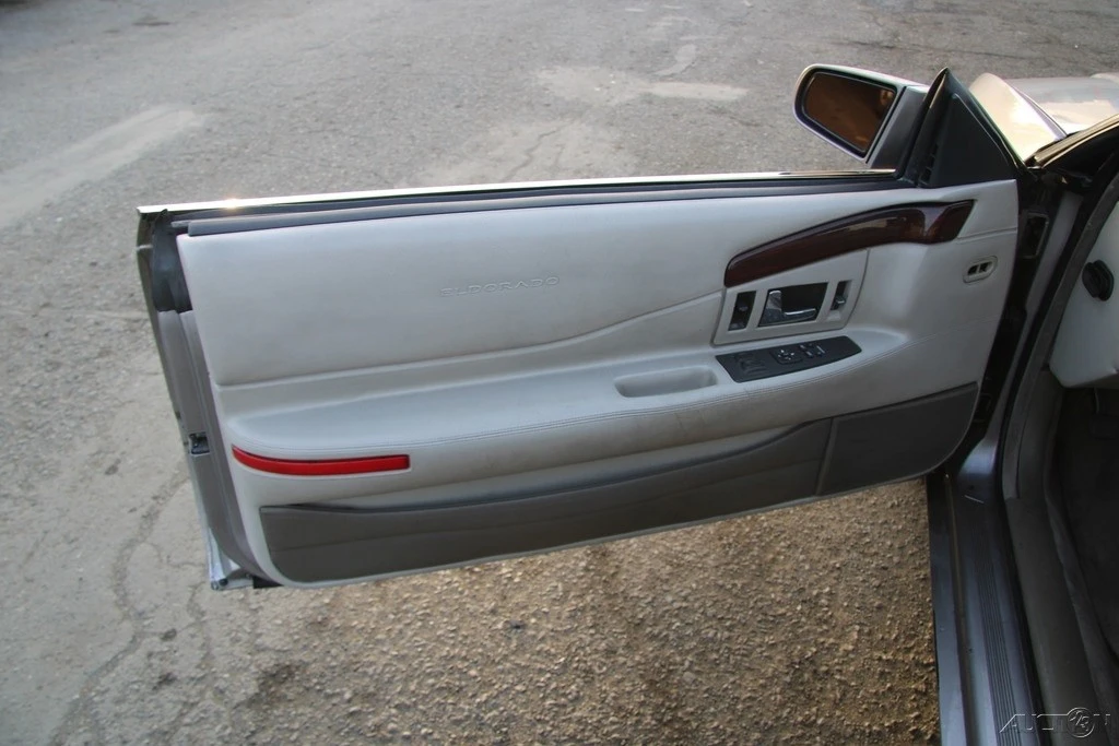 1996 Cadillac Eldorado 12th Gen - Image 10 of 21