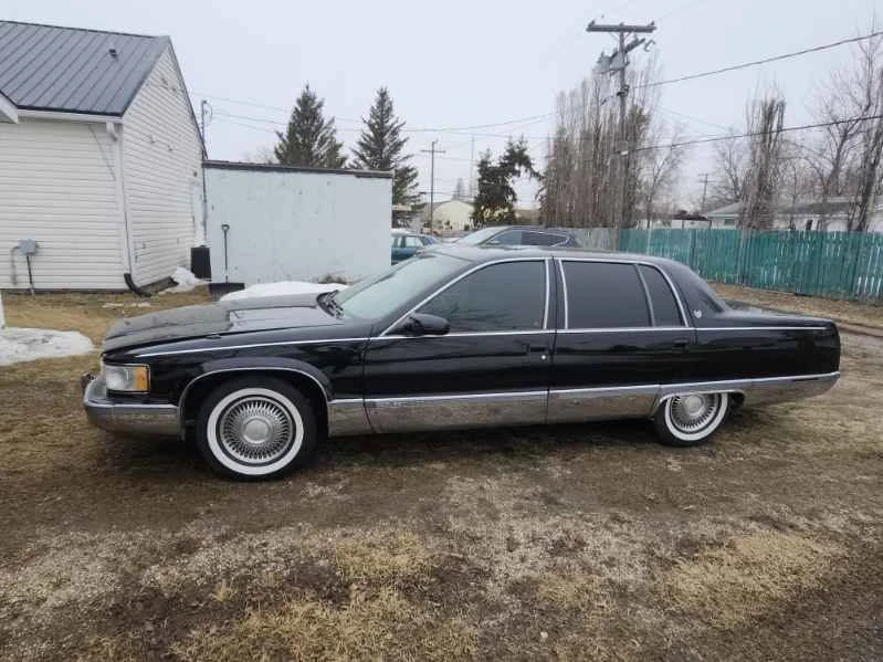 1996 Cadillac Fleetwood - Image 2 of 11