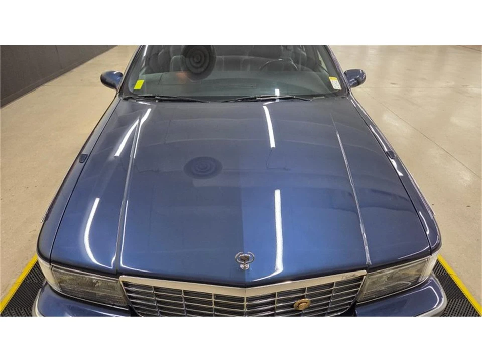 1996 Cadillac Fleetwood - Image 13 of 31