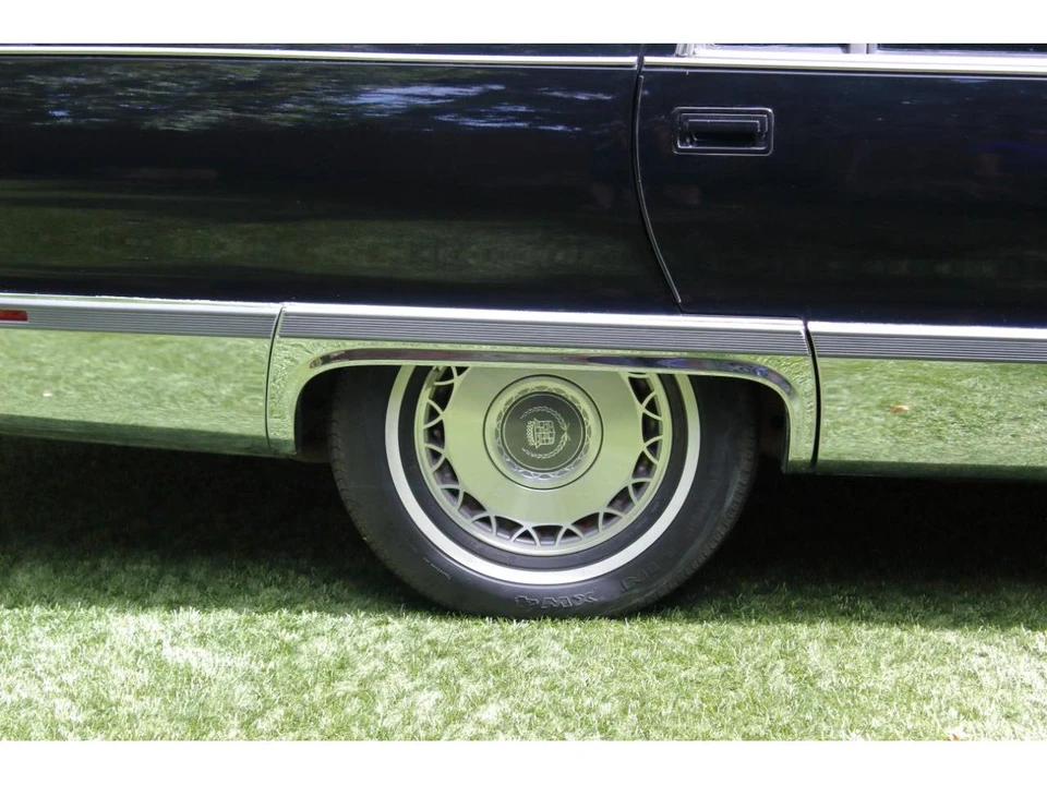 1996 Cadillac Fleetwood - Image 19 of 31