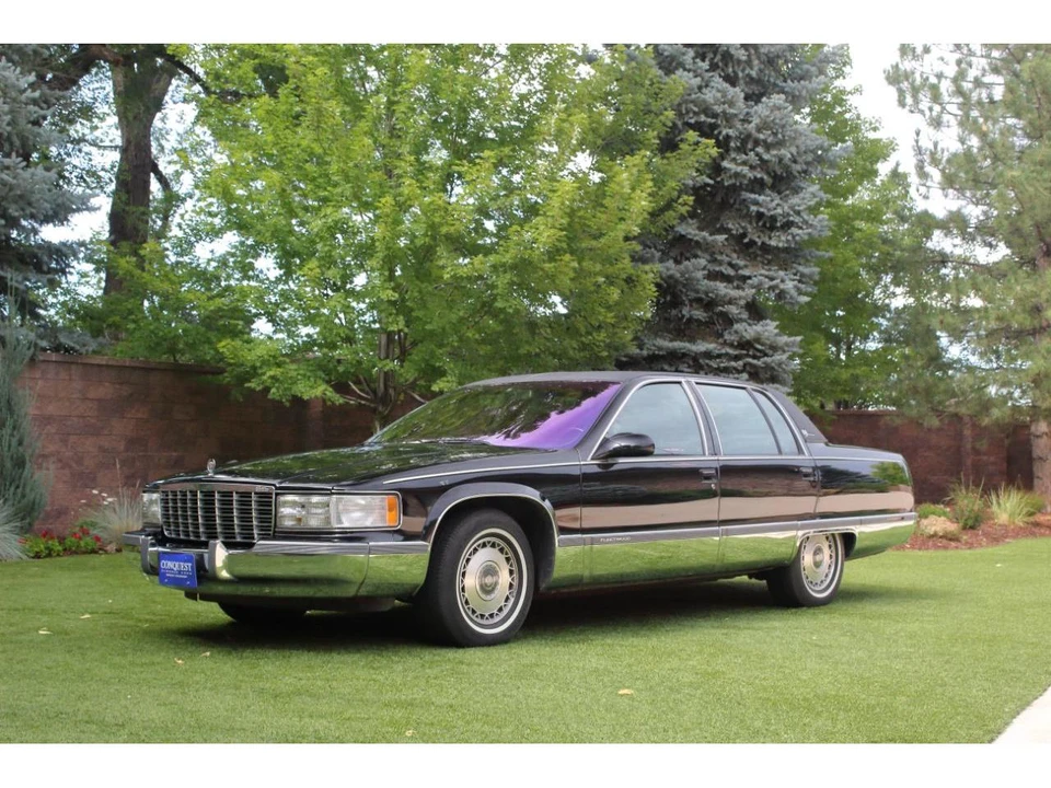1996 Cadillac Fleetwood - Image 11 of 31