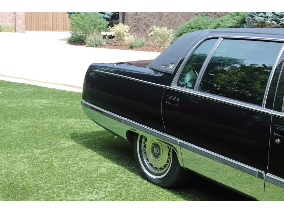 1996 Cadillac Fleetwood - Image 21 of 31