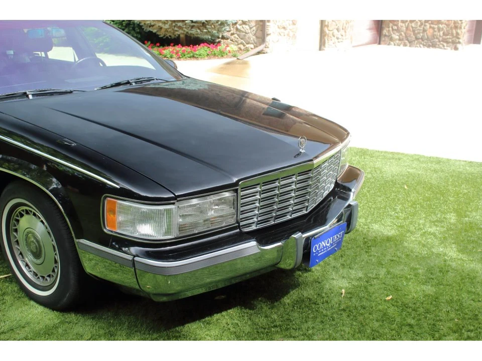1996 Cadillac Fleetwood - Image 15 of 31
