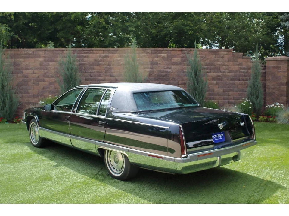1996 Cadillac Fleetwood - Image 6 of 31