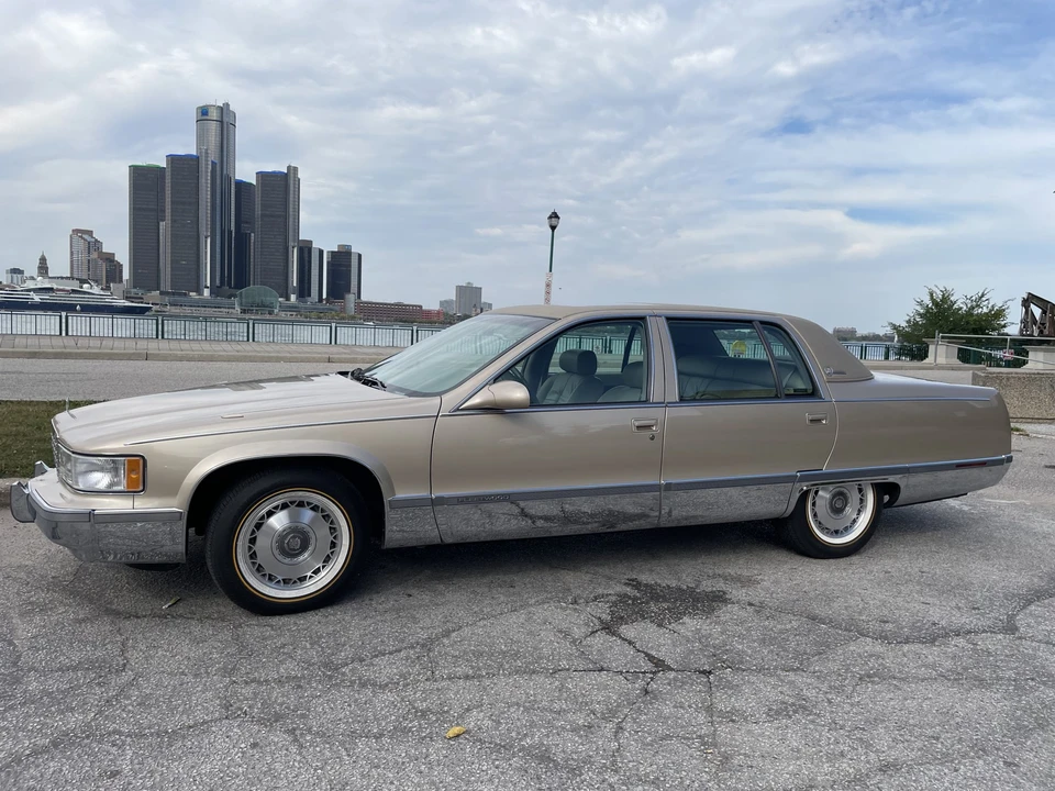 1996 Cadillac Fleetwood - Image 5 of 31