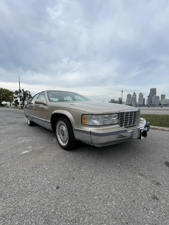 1996 Cadillac Fleetwood - Image 27 of 31