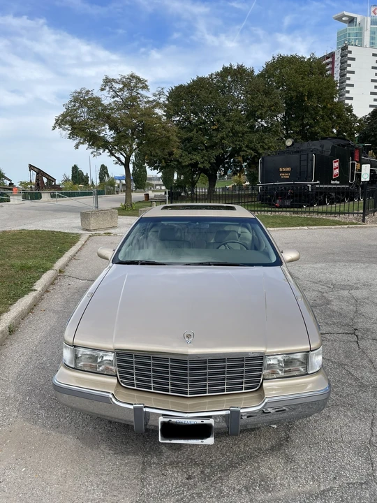 1996 Cadillac Fleetwood - Image 28 of 31