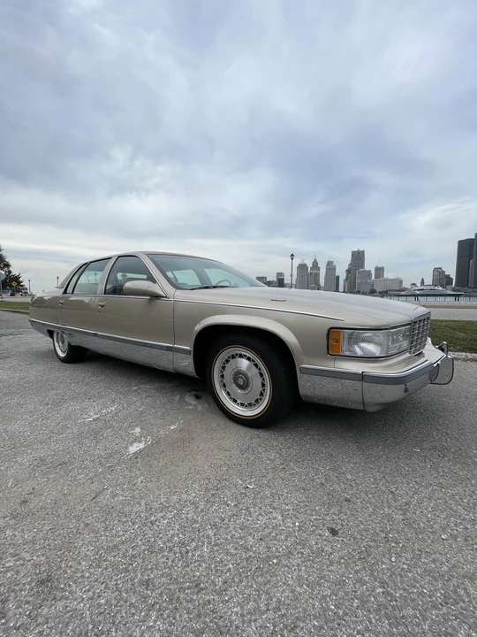 1996 Cadillac Fleetwood - Image 26 of 31
