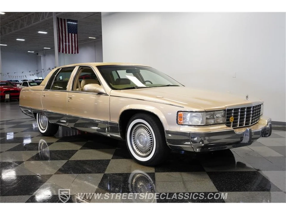 1996 Cadillac Fleetwood - Image 15 of 31