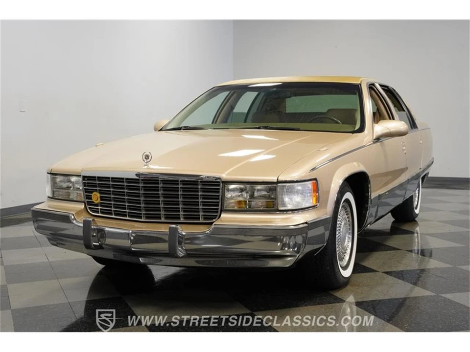 1996 Cadillac Fleetwood - Image 17 of 31