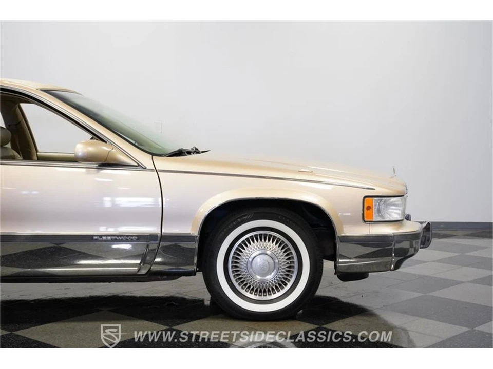 1996 Cadillac Fleetwood - Image 29 of 31