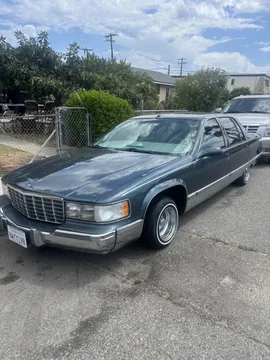 1996 Cadillac Fleetwood Base