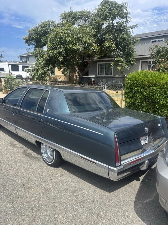 1996 Cadillac Fleetwood - Image 5 of 9
