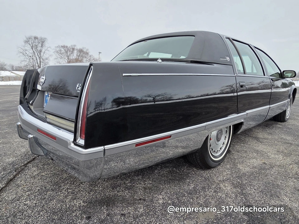 1996 Cadillac Fleetwood - Image 17 of 21