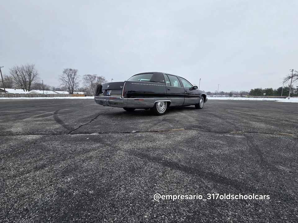 1996 Cadillac Fleetwood - Image 3 of 21