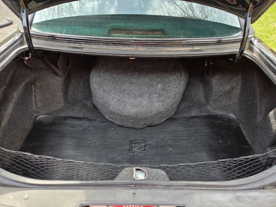 1996 Cadillac Fleetwood - Image 11 of 20