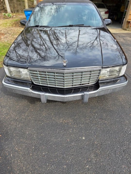 1996 Cadillac Fleetwood - Image 2 of 20