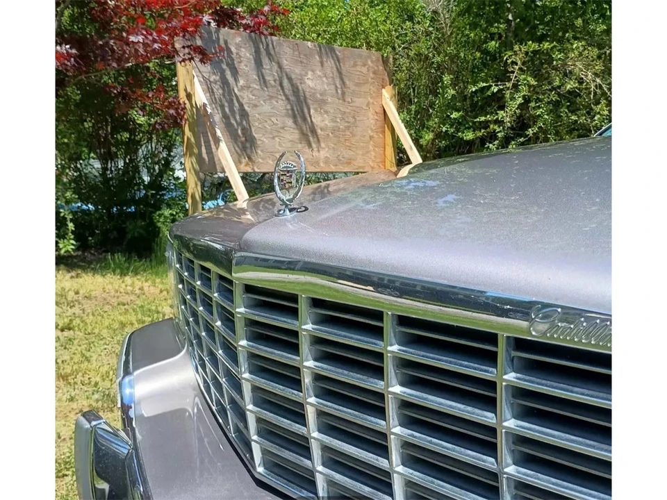 1996 Cadillac Fleetwood - Image 3 of 14