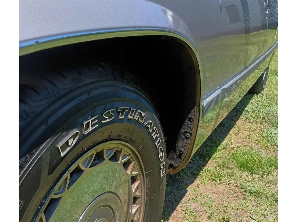 1996 Cadillac Fleetwood - Image 5 of 14
