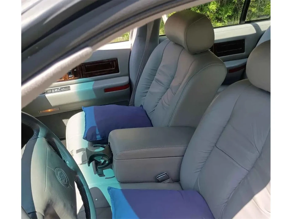 1996 Cadillac Fleetwood - Image 13 of 14
