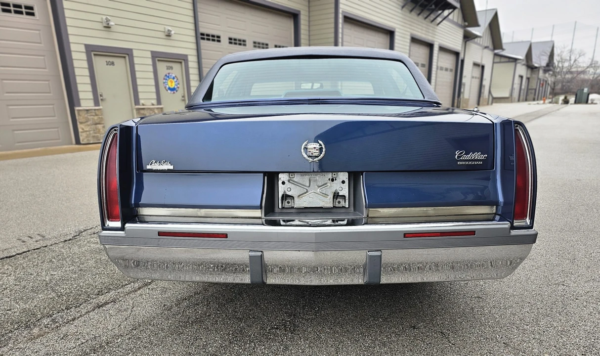 1996 Cadillac Fleetwood - Image 7 of 31