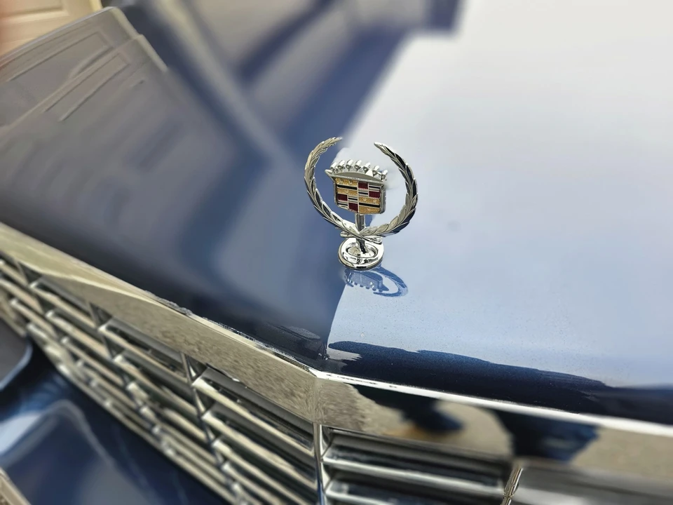 1996 Cadillac Fleetwood - Image 12 of 31