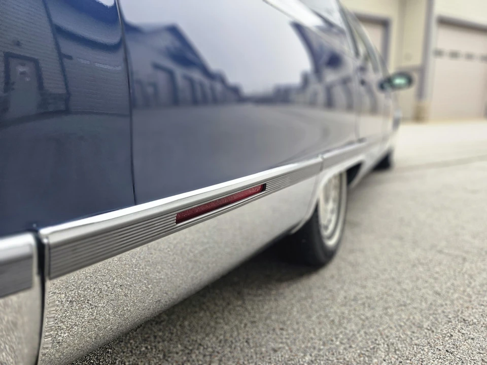 1996 Cadillac Fleetwood - Image 20 of 31
